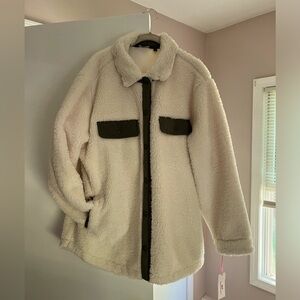 Vineyard Vines cozy Sherpa shirt jacket Shacket